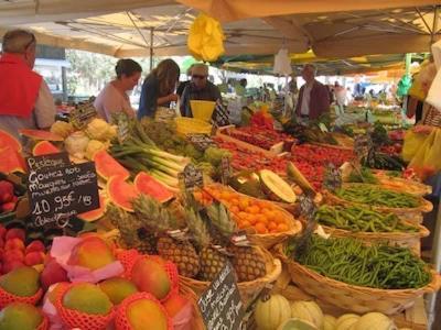 Votre Sejour A Sanary Dans Bas De Villa Avec Terrasse Vegetalisee Et Abritee Exposition Est Sud Ouest A 400M Du Centre Ville En Zone Pietonne Ou Tout Peut Se Faire A Pied Sanary-sur-Mer Buitenkant foto