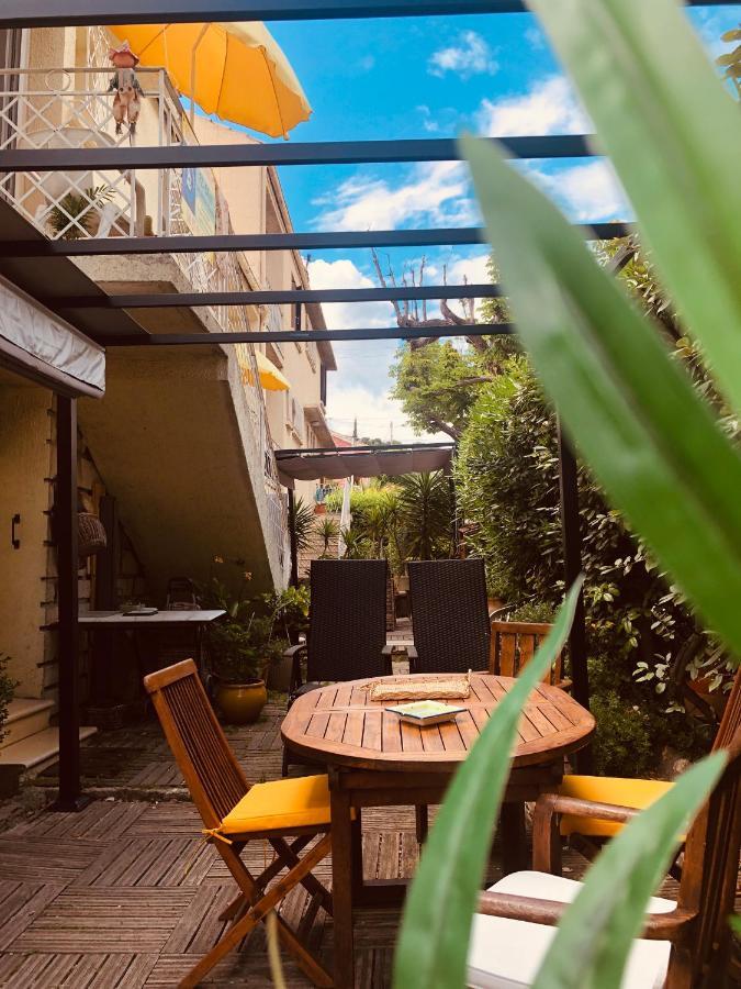 Votre Sejour A Sanary Dans Bas De Villa Avec Terrasse Vegetalisee Et Abritee Exposition Est Sud Ouest A 400M Du Centre Ville En Zone Pietonne Ou Tout Peut Se Faire A Pied Sanary-sur-Mer Buitenkant foto