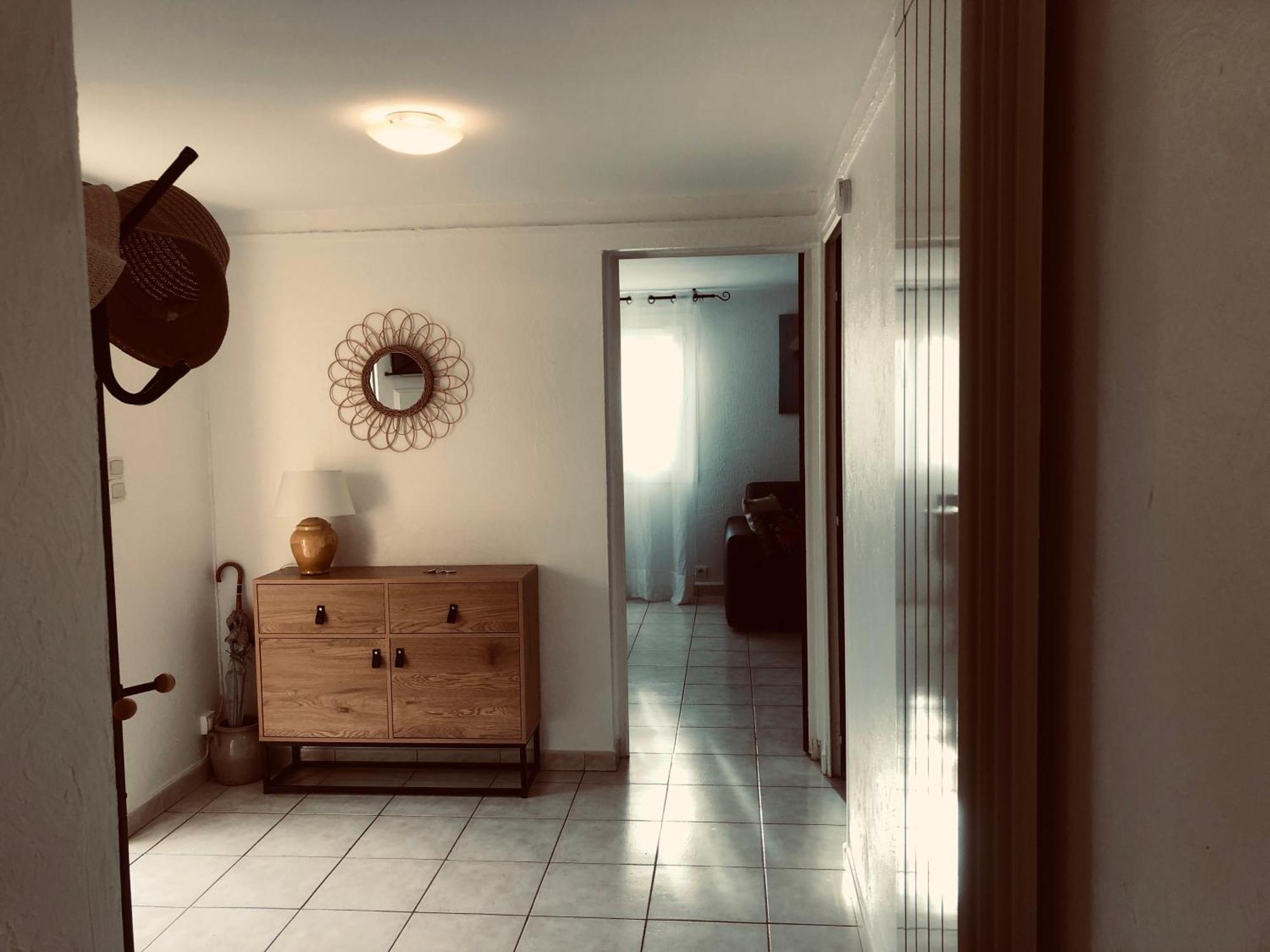 Votre Sejour A Sanary Dans Bas De Villa Avec Terrasse Vegetalisee Et Abritee Exposition Est Sud Ouest A 400M Du Centre Ville En Zone Pietonne Ou Tout Peut Se Faire A Pied Sanary-sur-Mer Buitenkant foto